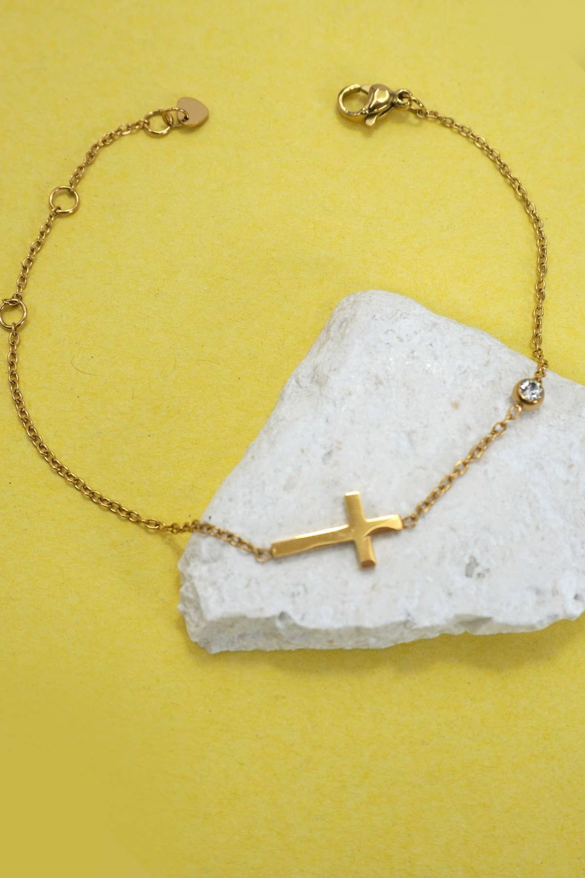 18K STAINLESS STEEL TARNISH FREE CROSS BRACELET | 40B5149: Gold