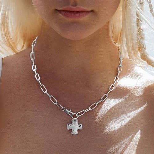 NOTABLE HAMMERED CROSS FRONT TOGGLE NECKLACE | 40NK9666: GOLD