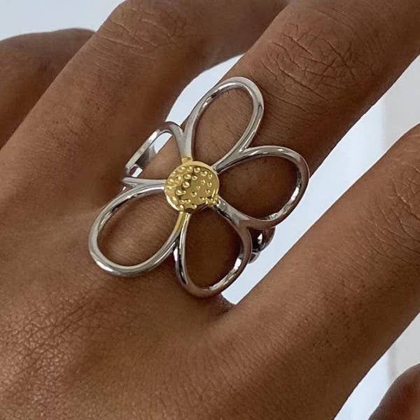 18K STAINLESS STEEL TARNISH FREE FLOWER RINGS | 40R123: Silver