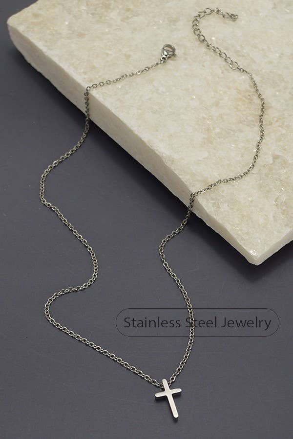 18K STAINLESS STEEL TARNISH FREE CROSS NECKLACE | 80N754: Silver