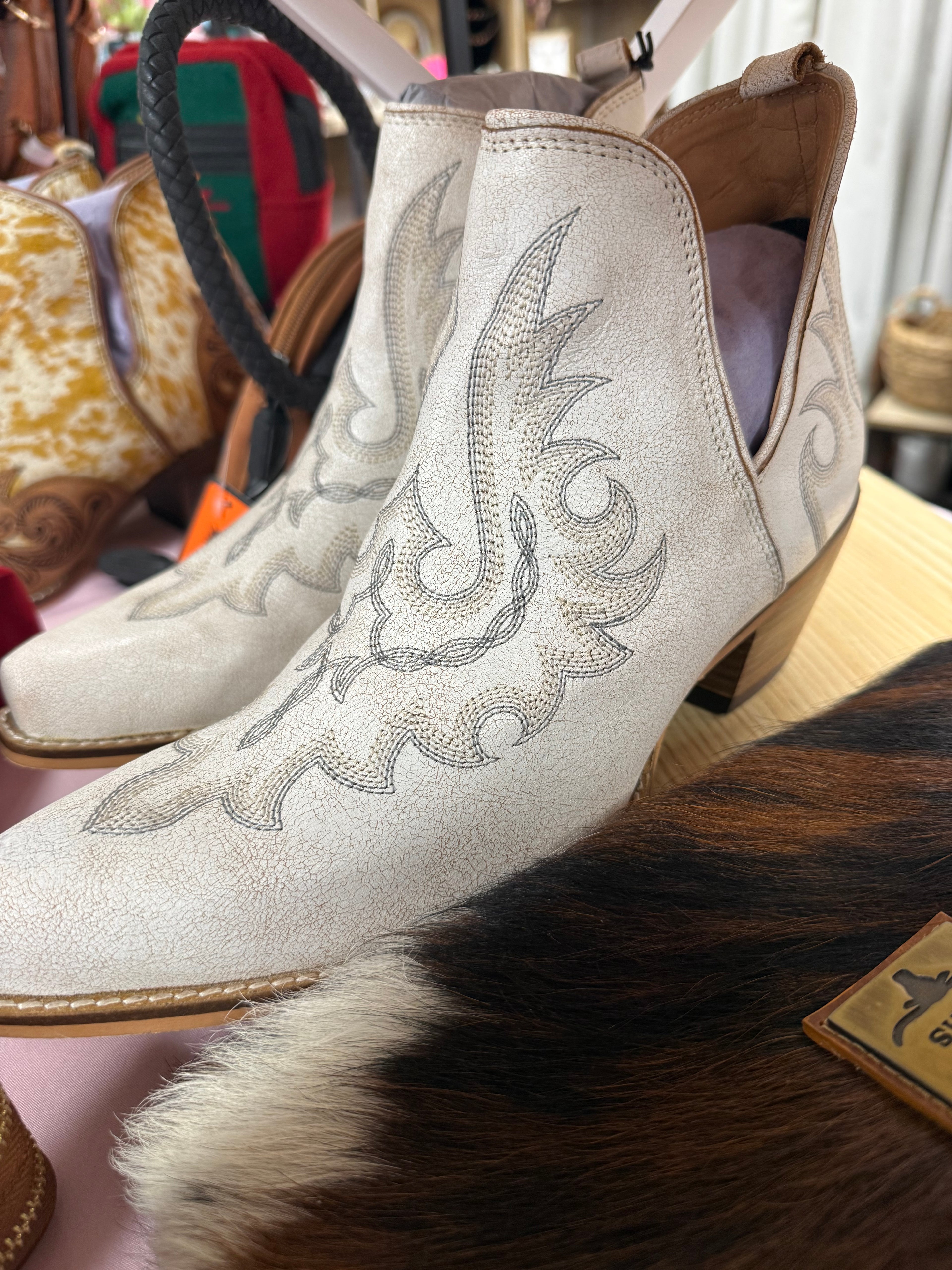Myra Boots