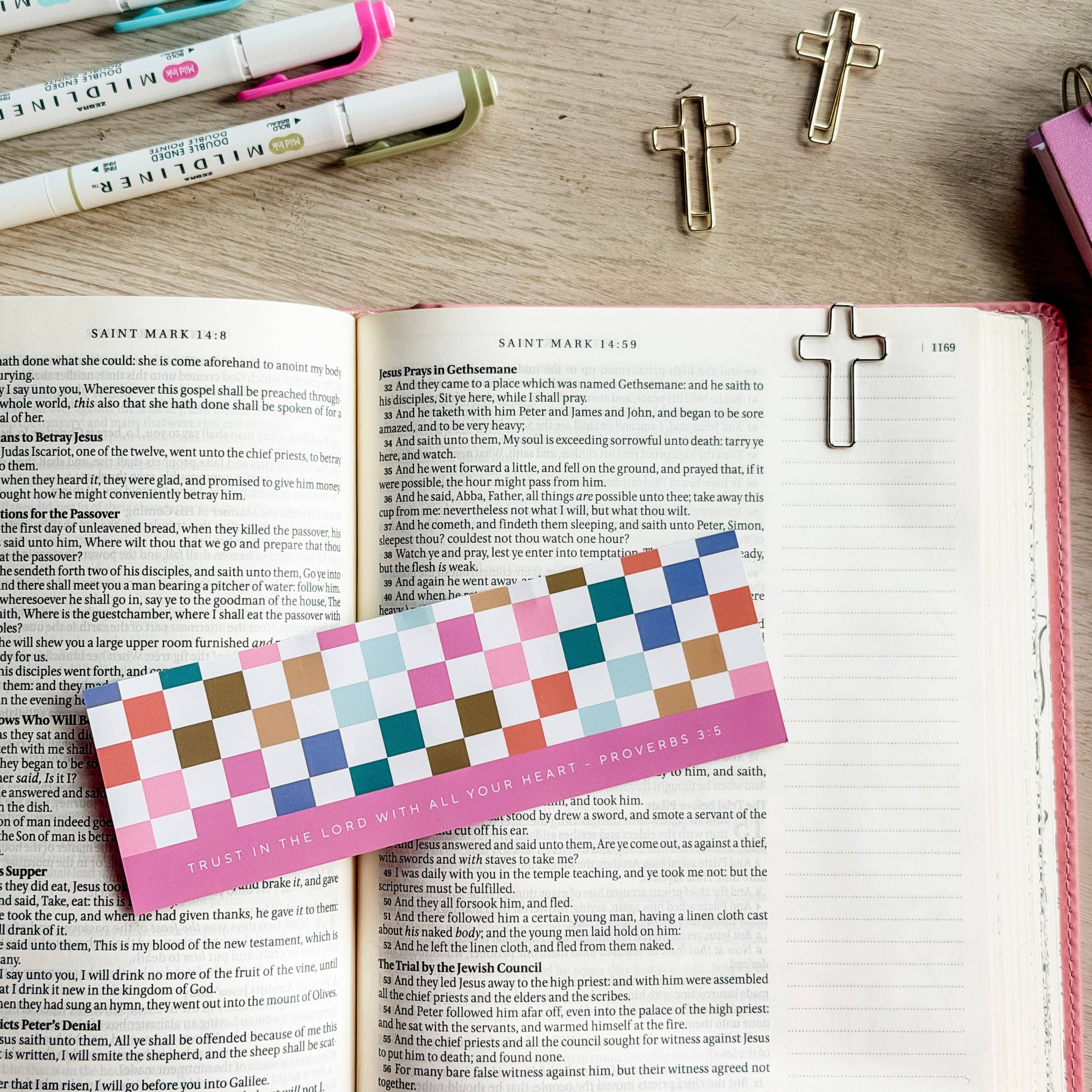 Bookmark + Cross Paper Clips: Proverbs 3:5