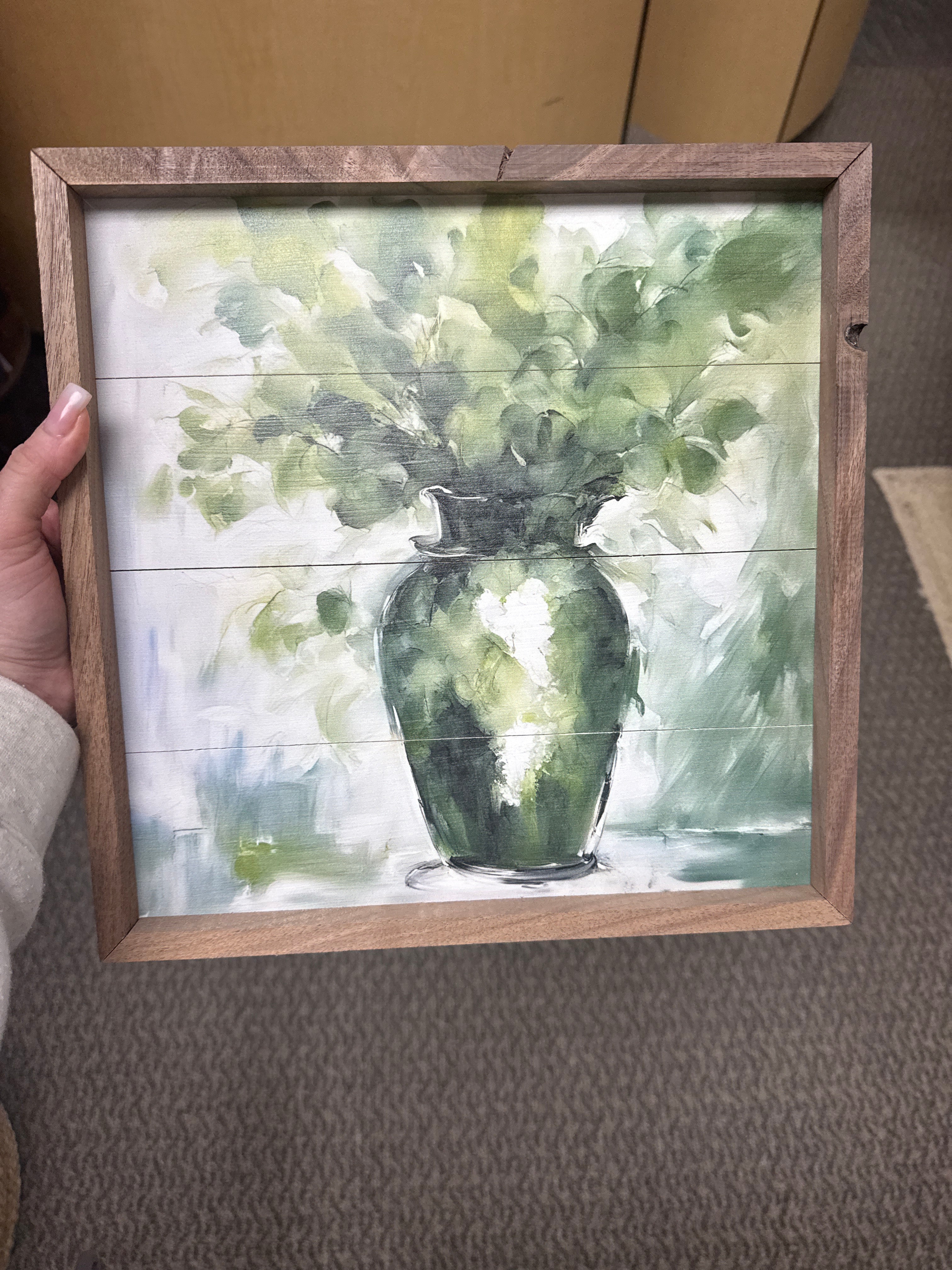 Green Eucalyptus Vase Pic