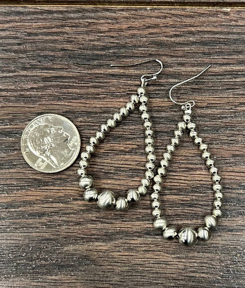 725039, Handmade Graduated Silver Navajo Bead Earrings