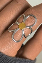 18K STAINLESS STEEL TARNISH FREE FLOWER RINGS | 40R123: Silver